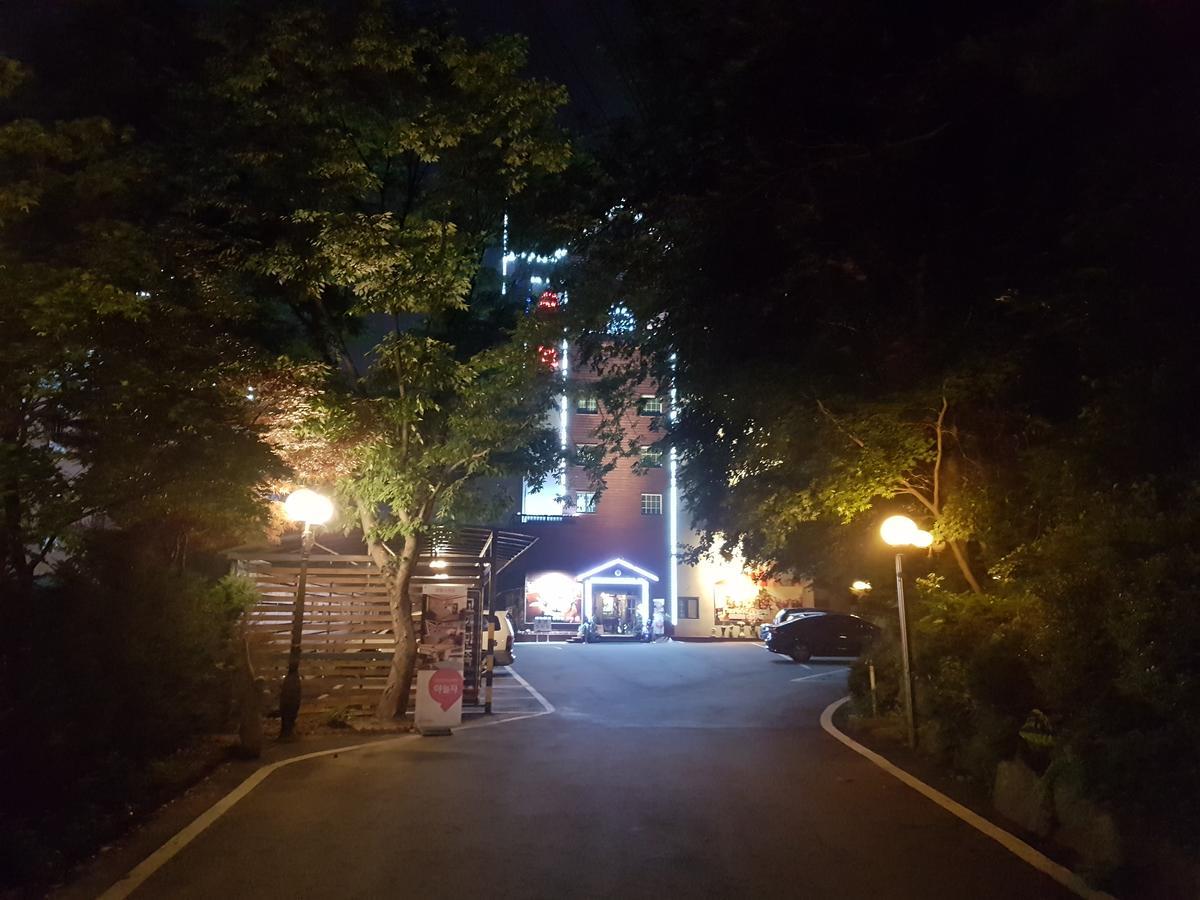 Garden Hotel Idzsongbu Kültér fotó